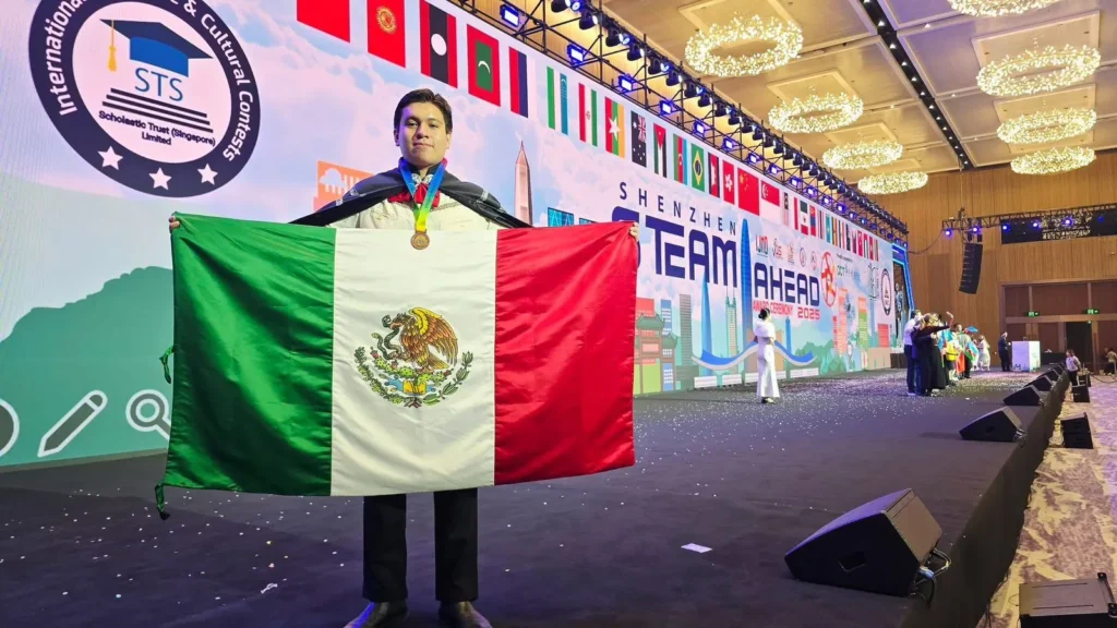 Gana medalla de bronce estudiante del Cobaez, en Olimpiada Internacional de Matemáticas, en China
